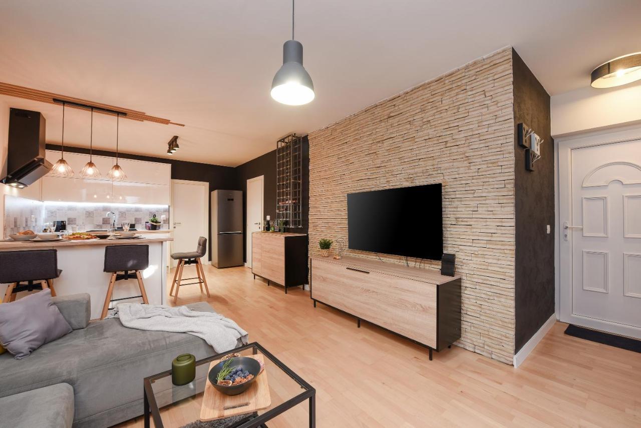 L&R Luxury Apartment- Free Parking Zadar Exteriör bild